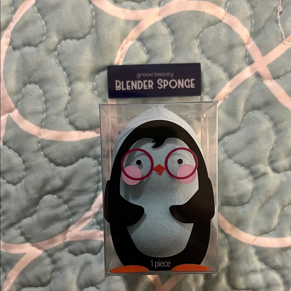 Groovi Beauty Light Blue Blender Sponge